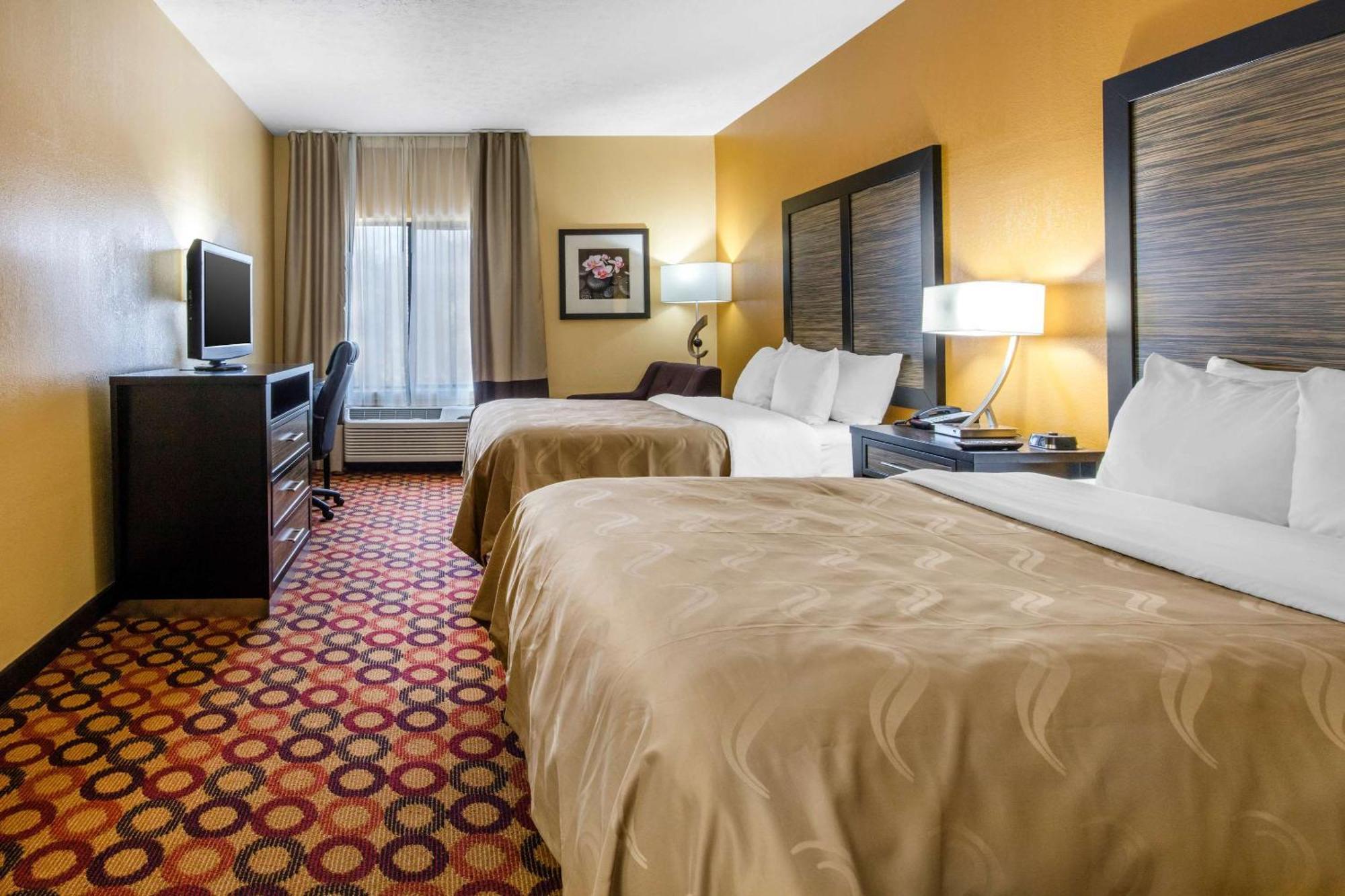 Quality Inn & Suites Montgomery East Carmichael Rd Екстер'єр фото